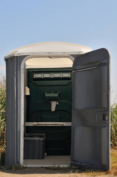 Portable Toilet Options We Offer in Broken Bow, OK